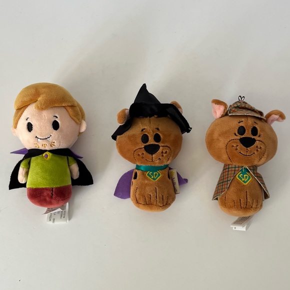 Hallmark Itty Bittys Scooby-Doo Halloween Plush Vampire Witch Sherlock Holmes - Picture 2 of 6